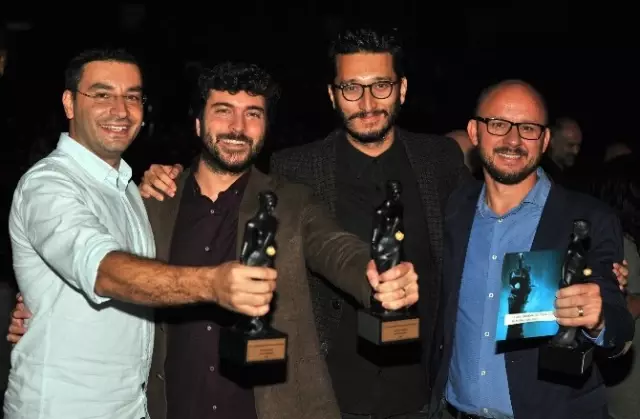 53'üncü Altın Portakal Ödülleri Sahiplerini Buldu 53'üncü Altın Portakal Ödülleri Sahiplerini Buldu