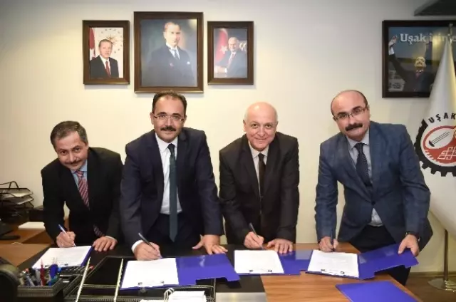 Uşak Belediyesi ile Tapu ve Kadastro Müdürlüğü Arasında Anlaşma Yapıldı Uşak Belediyesi ile Tapu ve Kadastro Müdürlüğü Arasında Anlaşma Yapıldı