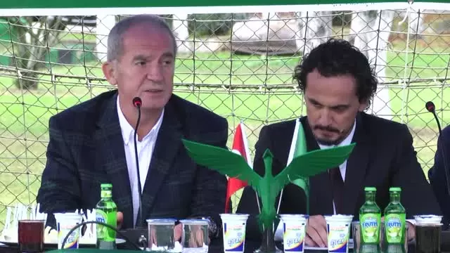 Sakaryaspor Tuncay Şanlı Ile Sözleşme Imzaladı Sakaryaspor Tuncay Şanlı Ile Sözleşme Imzaladı