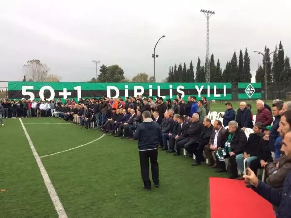 Tuncay Şanlı'dan Sakaryaspor'a İmza Tuncay Şanlı'dan Sakaryaspor'a İmza