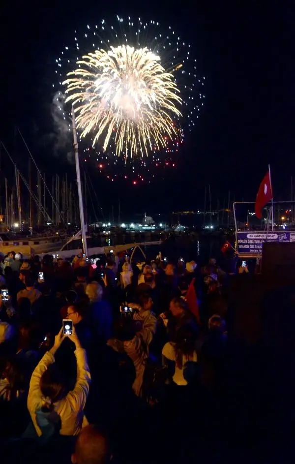 Bodrum'da Fener Alayı Coşkusu