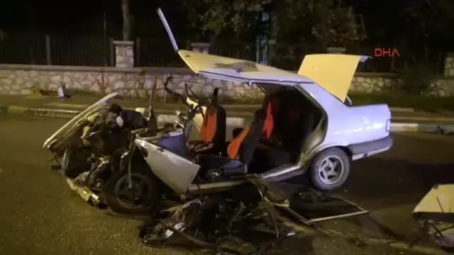 Asker Eglencesine Giderken Kaza Yaptilar