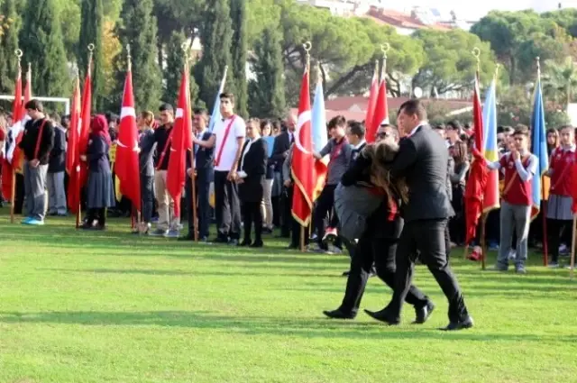 Manisa'da Cumhuriyet Bayramı Kutlamaları Manisa'da Cumhuriyet Bayramı Kutlamaları
