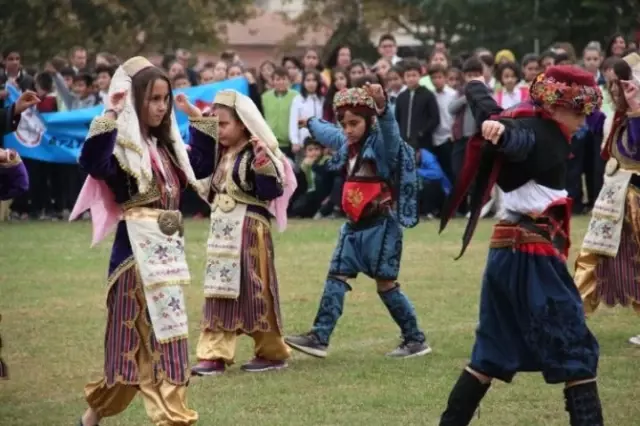Manisa'da Cumhuriyet Bayramı Kutlamaları Manisa'da Cumhuriyet Bayramı Kutlamaları