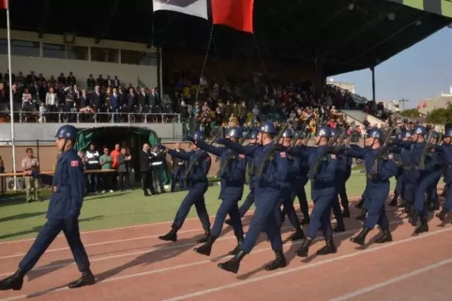 Manisa'da Cumhuriyet Bayramı Kutlamaları Manisa'da Cumhuriyet Bayramı Kutlamaları