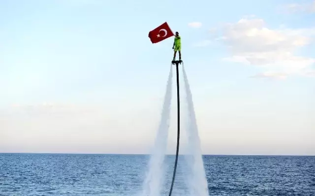 Antalya'da Yelkenler Cumhuriyet Kupası İçin Açıldı
