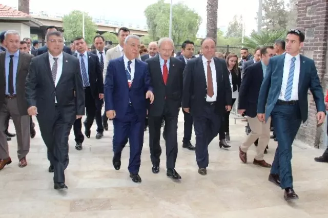 Kılıçdaroğlu: 'Cumhuriyet Soruşturmasını Fetö Sanığı Savcı Başlattı' Kılıçdaroğlu: 'Cumhuriyet Soruşturmasını Fetö Sanığı Savcı Başlattı'