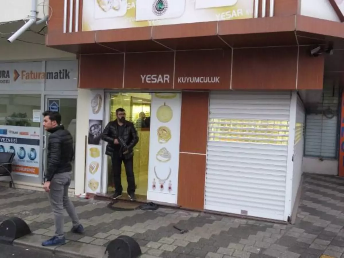 Sultanbeyli'de Kuyumcu Soygunu Haberler