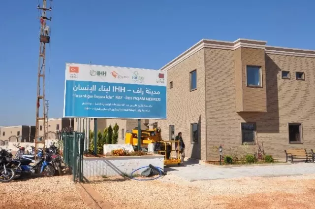 TBMM İçişleri Komisyonu Suriye Sınırında TBMM İçişleri Komisyonu Suriye Sınırında