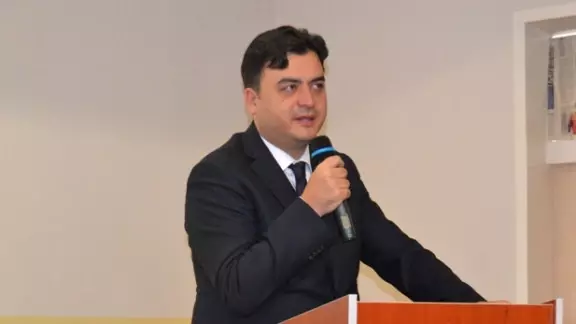 Genç Eğitimde Çıtayı Yükseltti