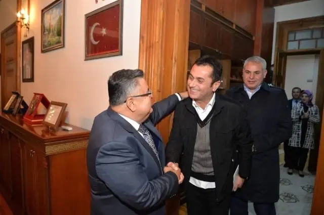 Hasan Yılmaz'dan Başkan Yağcı'ya Ziyaret Hasan Yılmaz'dan Başkan Yağcı'ya Ziyaret