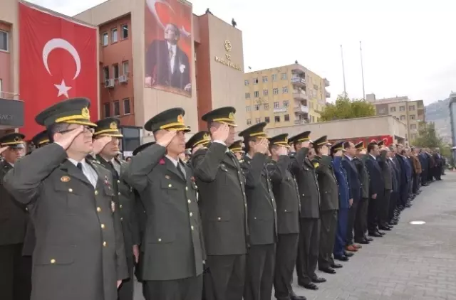 Atatürk, Doğu ve Güneydoğu'da Saygıyla Anıldı