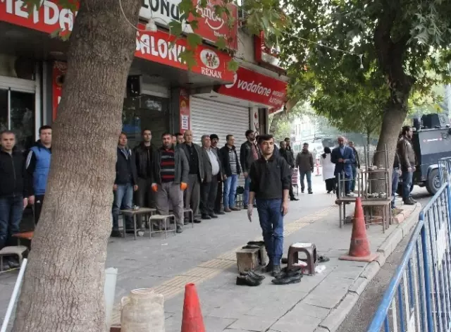 Atatürk, Doğu ve Güneydoğu'da Saygıyla Anıldı