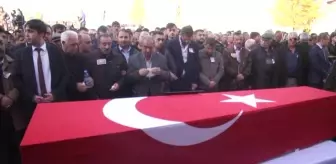 Nurullah Çakır: Şehit Deniz Piyade Sözleşmeli Er Nurullah Çakır Son Yolculuğuna Uğurlandı Nurullah Çakır: Şehit Deniz Piyade Sözleşmeli Er Nurullah Çakır Son Yolculuğuna Uğurlandı