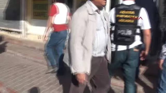 Adana - PKK'ya Bir Milyonluk Uyuşturucu Darbesi Adana - PKK'ya Bir Milyonluk Uyuşturucu Darbesi