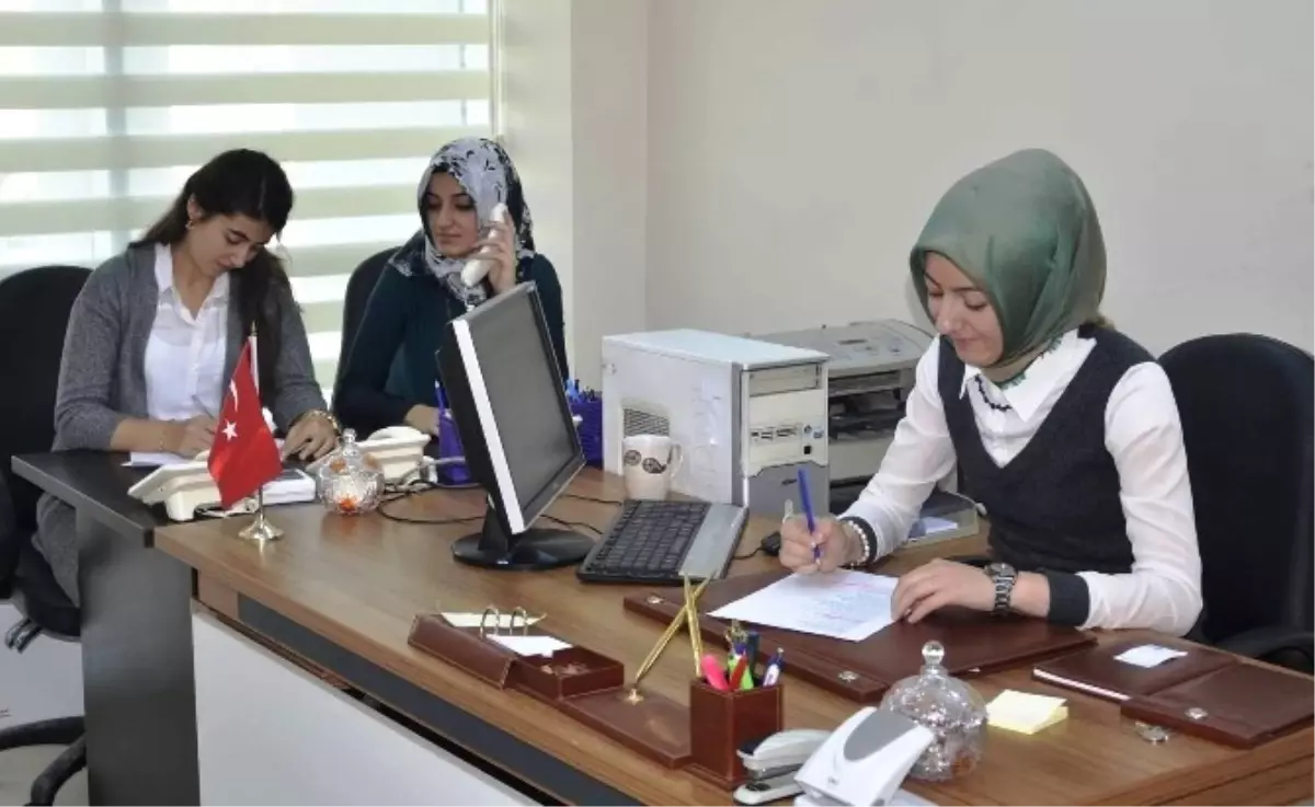 ercis belediyesi nden cagri hatti ve beyaz masa hizmeti haberler yerel