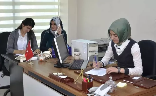 ercis belediyesi nden cagri hatti ve beyaz masa hizmeti haberler yerel