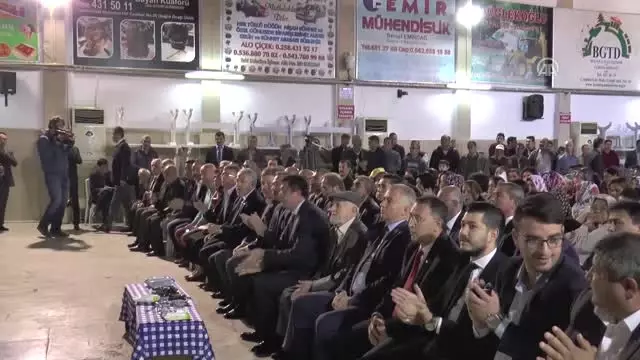 Zeybekci: '15 Temmuz Bir Işgal Girişimiydi. 15 Temmuz, O Haçlı Seferlerinin Sonuncusuydu' Zeybekci: '15 Temmuz Bir Işgal Girişimiydi. 15 Temmuz, O Haçlı Seferlerinin Sonuncusuydu'