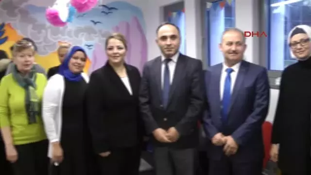 Fürth?te Ilk Türk Çocuk Yuvası Açıldı Fürth?te Ilk Türk Çocuk Yuvası Açıldı