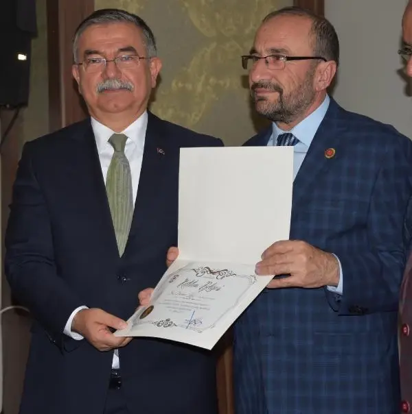 Bakan Yılmaz: Öğretmen Eğitimin Temel Unsudurur (3) Bakan Yılmaz: Öğretmen Eğitimin Temel Unsudurur (3)