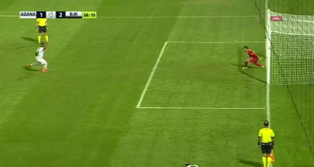 Gueye, Attığı Panenka Penaltısıyla Dikkat Çekti Gueye, Attığı Panenka Penaltısıyla Dikkat Çekti