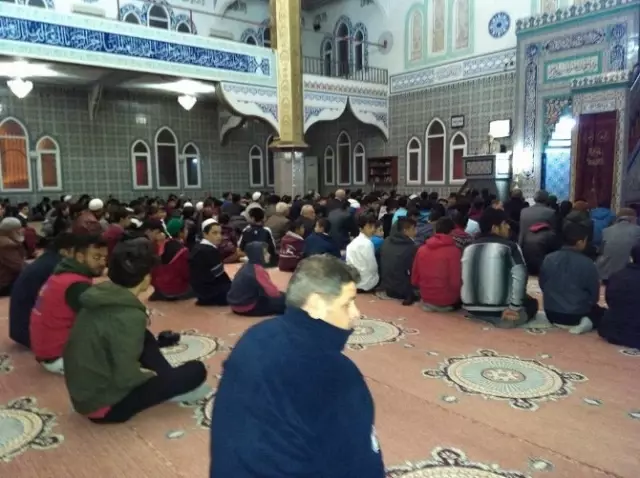 Kırıkhan'da Cami-Gençlik Buluşması Etkinliği Kırıkhan'da Cami-Gençlik Buluşması Etkinliği