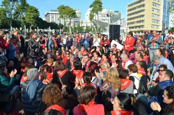 Antalya'da Gergin Protesto