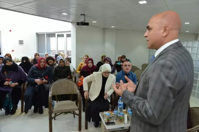 Başkan Korkut, 'Kadına Şiddet İnsanlığa İhanettir' Başkan Korkut, 'Kadına Şiddet İnsanlığa İhanettir'