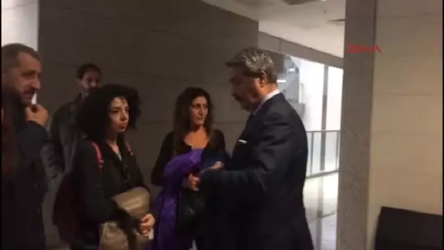 Oyuncu Jülide Kural Terör Örgütü Propagandasından Hakim Karşısına Çıktı Oyuncu Jülide Kural Terör Örgütü Propagandasından Hakim Karşısına Çıktı