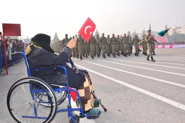 Manisa'da Acemi Erler Yemin Etti