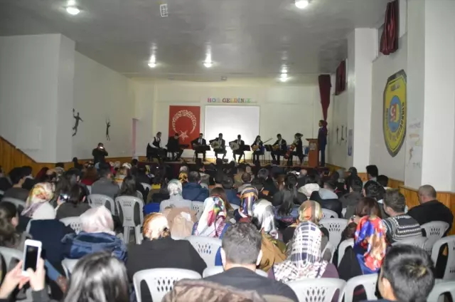 Eleşkirt'te Öğretmenler Günü Etkinliği Eleşkirt'te Öğretmenler Günü Etkinliği