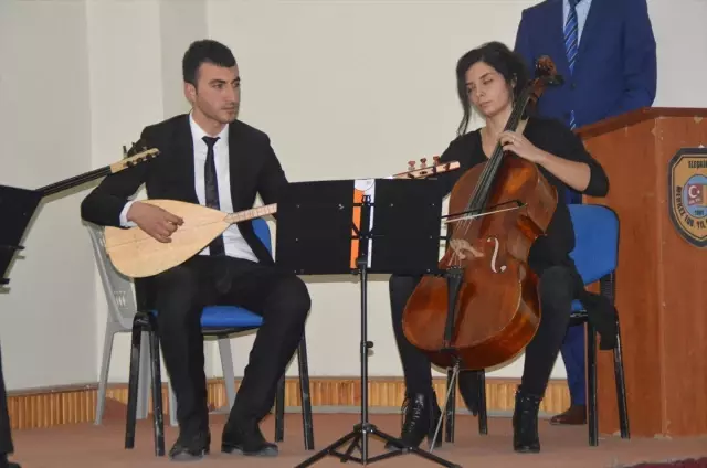Eleşkirt'te Öğretmenler Günü Etkinliği Eleşkirt'te Öğretmenler Günü Etkinliği
