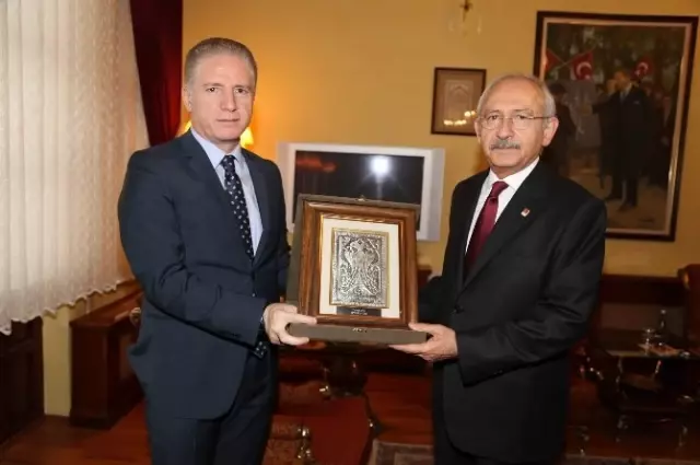 CHP Genel Başkanı Kılıçdaroğlu, Kongre Müzesi'ni Gezdi CHP Genel Başkanı Kılıçdaroğlu, Kongre Müzesi'ni Gezdi