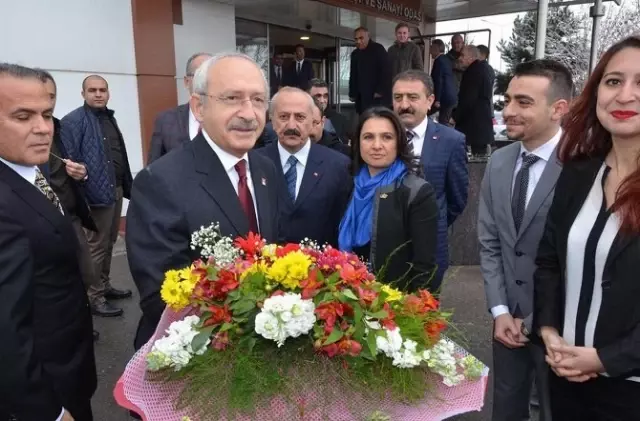Kılıçdaroğlu: 'Türkiye'de Yurt Sorununu Çözeceğiz' Kılıçdaroğlu: 'Türkiye'de Yurt Sorununu Çözeceğiz'