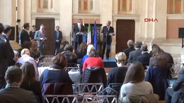 Lavrov: Esad?ın Gitmesini Şart Koşanlar Müzakereleri Bloke Ediyor Lavrov: Esad?ın Gitmesini Şart Koşanlar Müzakereleri Bloke Ediyor