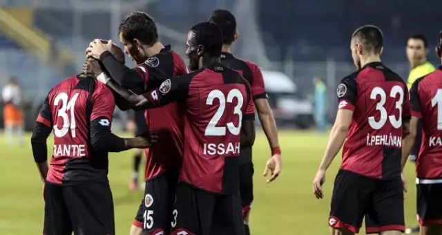 Gençlerbirliği Deplasmanda Adanaspor'u 2-0 Mağlup Etti