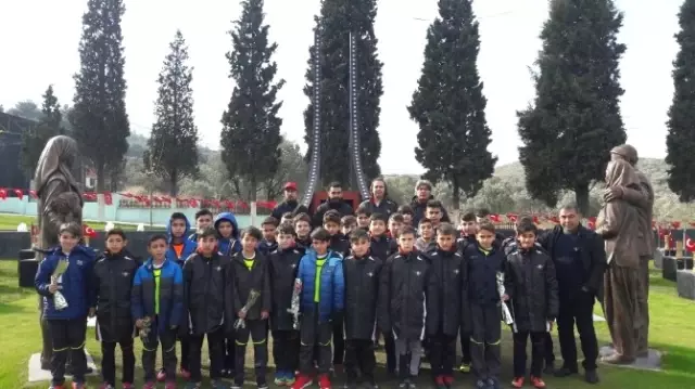 Alt Yapı Sporcuları Özel Günleri Unutmadı