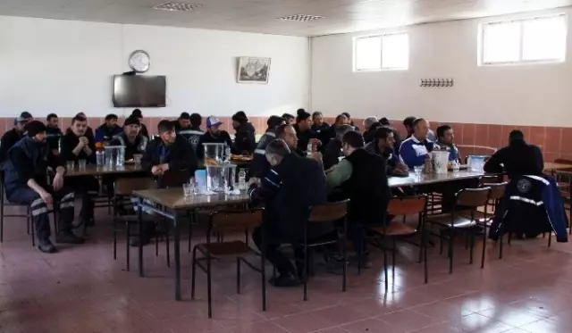 Başkan Şimşek, Madenciler ile Yemekte Bir Araya Geldi