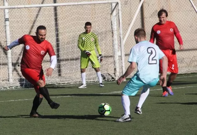 Efsane Futbolcular Hükümlülerle Buluştu