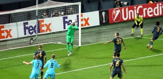 Feyenoord Maçında Sarı Kart Gören Martin Skrtel, Cezalı Duruma Düştü