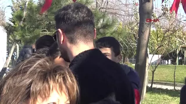 Galatasaray'ın Yıldızları Halı Sahada Oynadı Galatasaray'ın Yıldızları Halı Sahada Oynadı