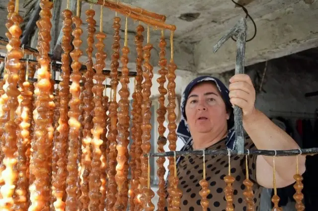 Cevizli Sucuk Tarifi Cevizli Sucuk Nasil Yapilir Lezzet