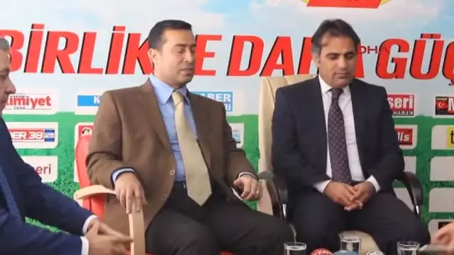 Kayseri - CHP Milletvekili Arık: Kayseri'de Sarraflık Yapan Suriyeli Bana 'ben Türk Yani Yabancı... Kayseri - CHP Milletvekili Arık: Kayseri'de Sarraflık Yapan Suriyeli Bana 'ben Türk Yani Yabancı...