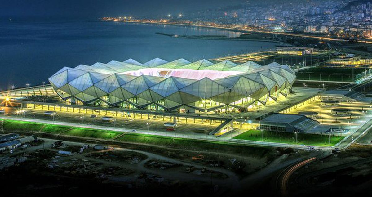 Akyazı Stadı, 8 Gün Sonra Açılıyor