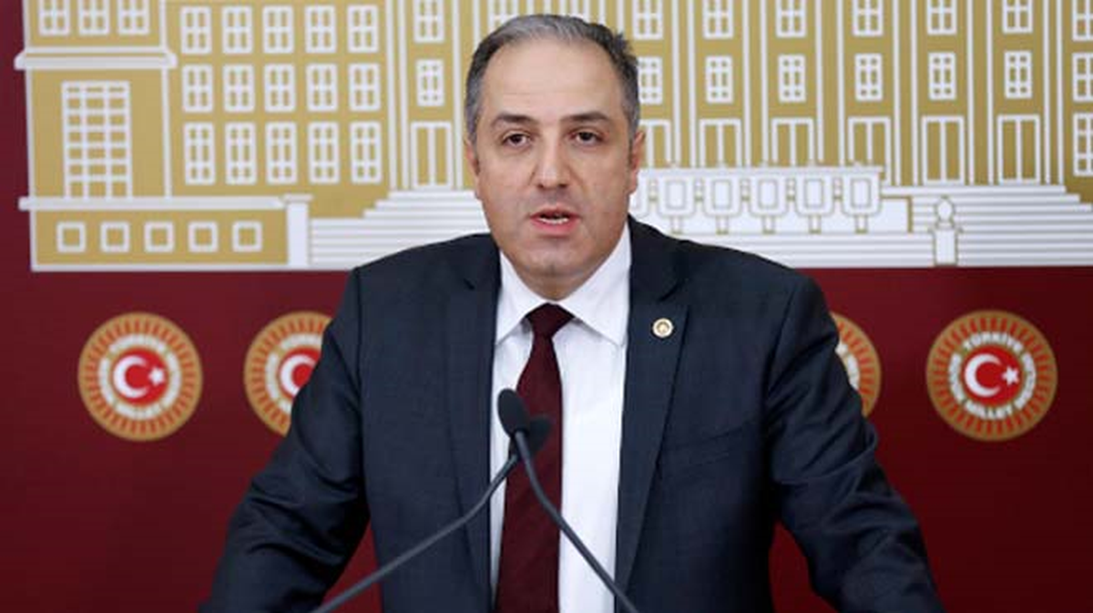 Çifte Vatandaşlık'tan Geri Adım Atan Almanya'ya Meclis'ten Tepki