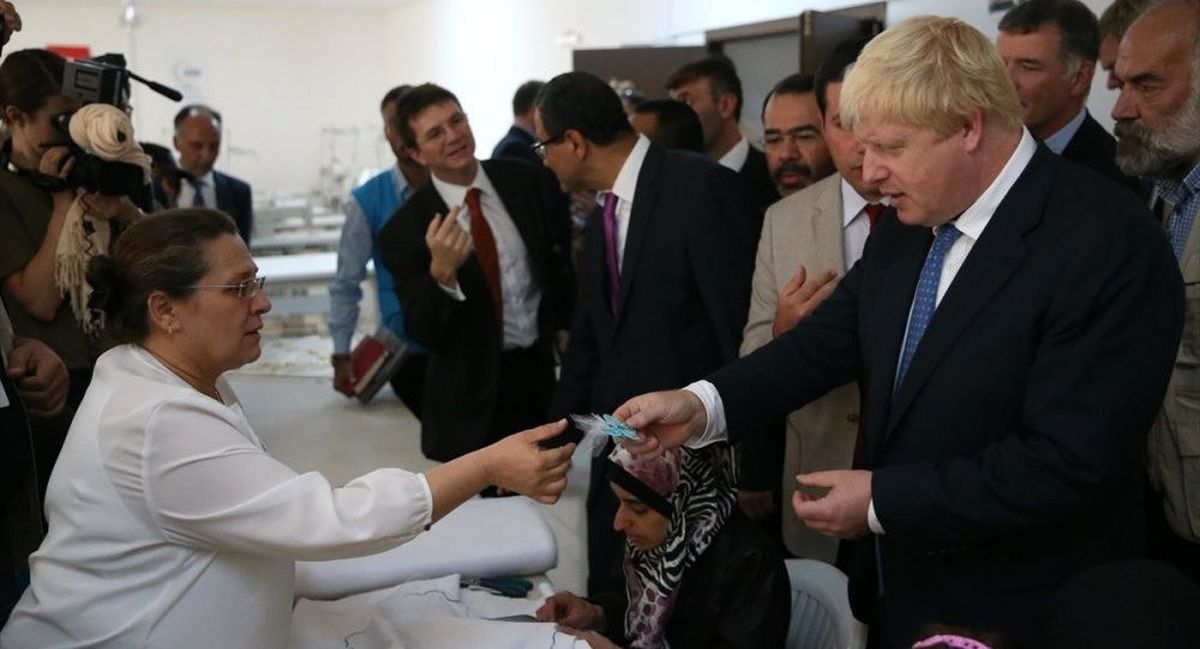 İngiltere Dışişleri Bakanı Johnson, Bahreyn'de