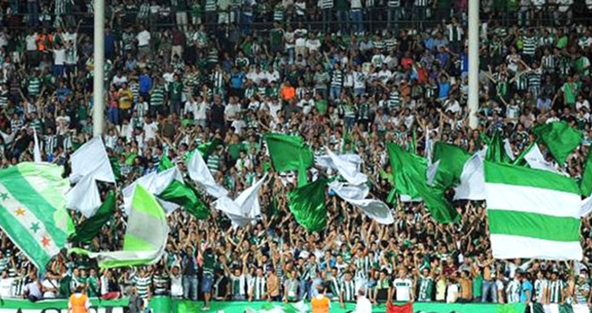 Bursasporlu Taraftarlar, Beşiktaş'ı Yardım Maçına Davet Etti