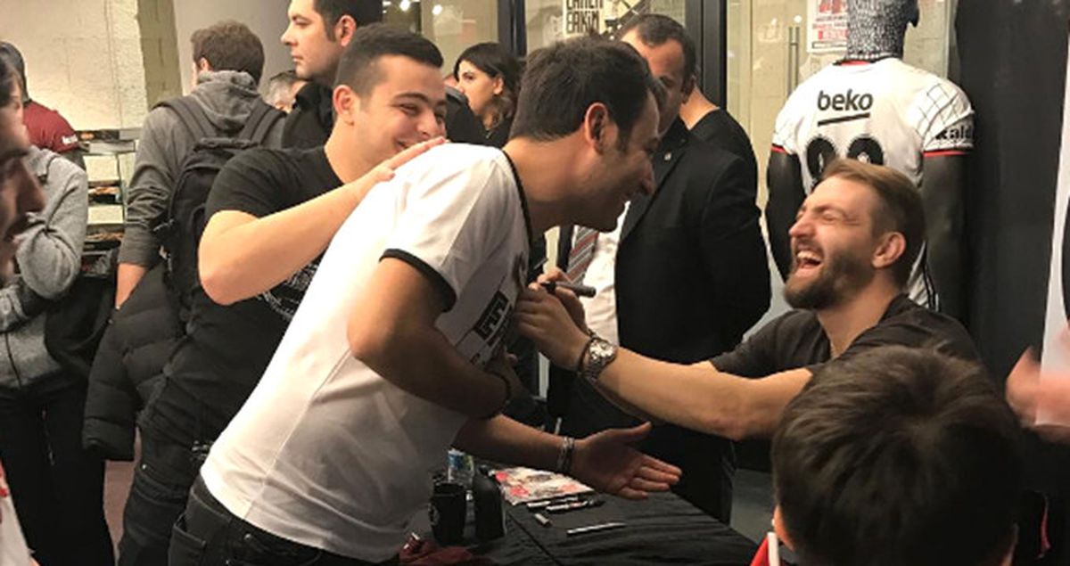 Saldırıda Hayatını Kaybeden Tunç Uncu'nun Caner Erkin ile Fotoğrafı Çıktı