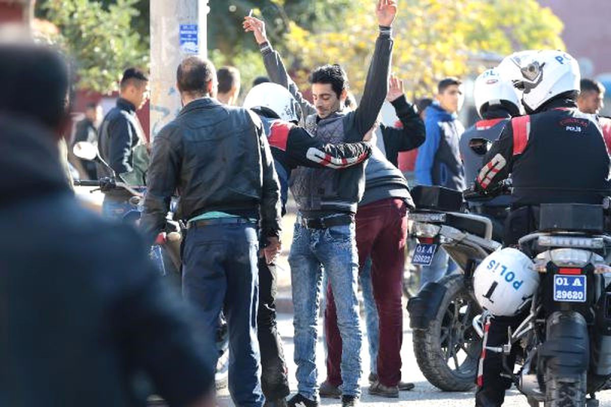Adana'da 350 Polisle 'Huzur' Operasyonu