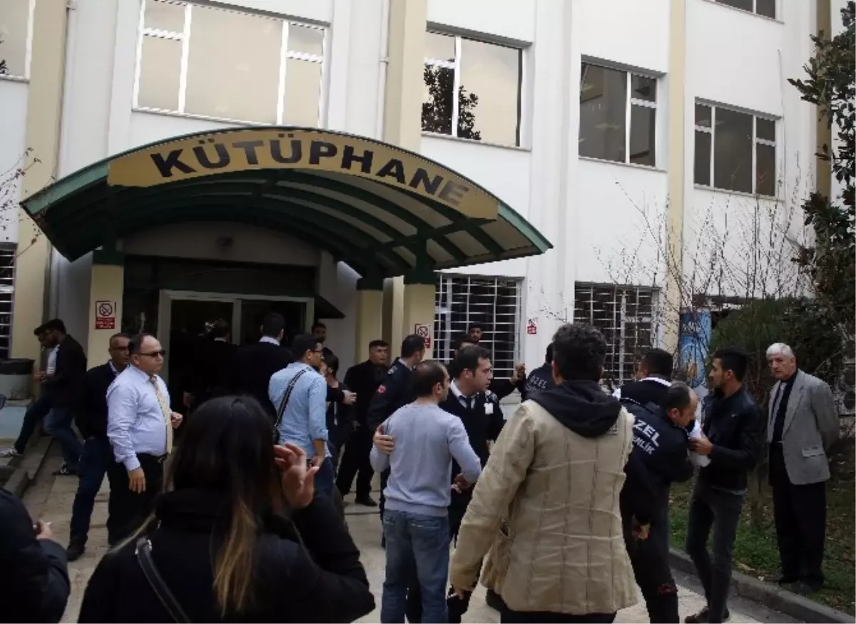 Akdeniz Üniversitesi'nde Anma Gerginliği